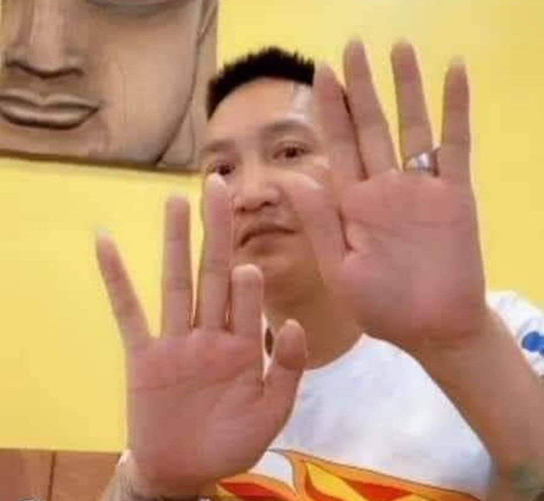 32906